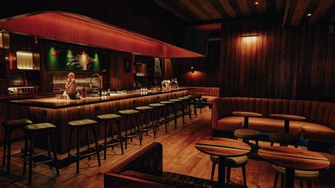 BAR .